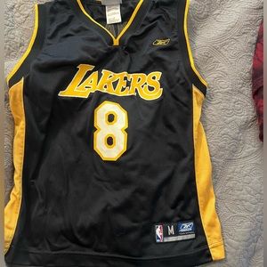 Youth Medium black Kobe Bryant Lakers jersey, number 8